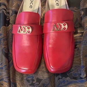 Delta Digms theta shoes